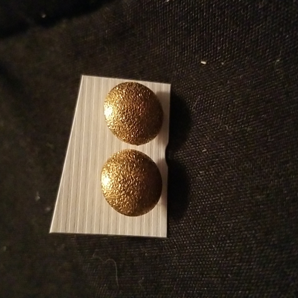 Gold Textured Round Stud Earrings - Classic Women's Jewelry